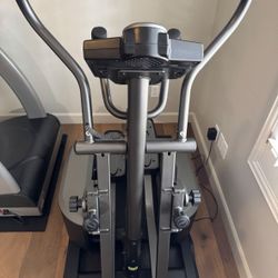 Cardio ZoneElliptical Workout Machine