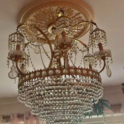 Beautiful Vintage 6 Light Birthday Cake Chandelier 