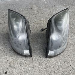 Volvo Track Front Lights 