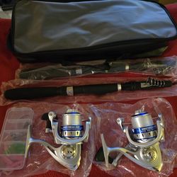 SET OF TELESCOPIC FISHING RODS  + REELS - $20
