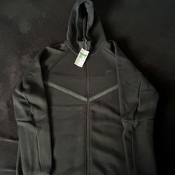 XL Nike Tech 
