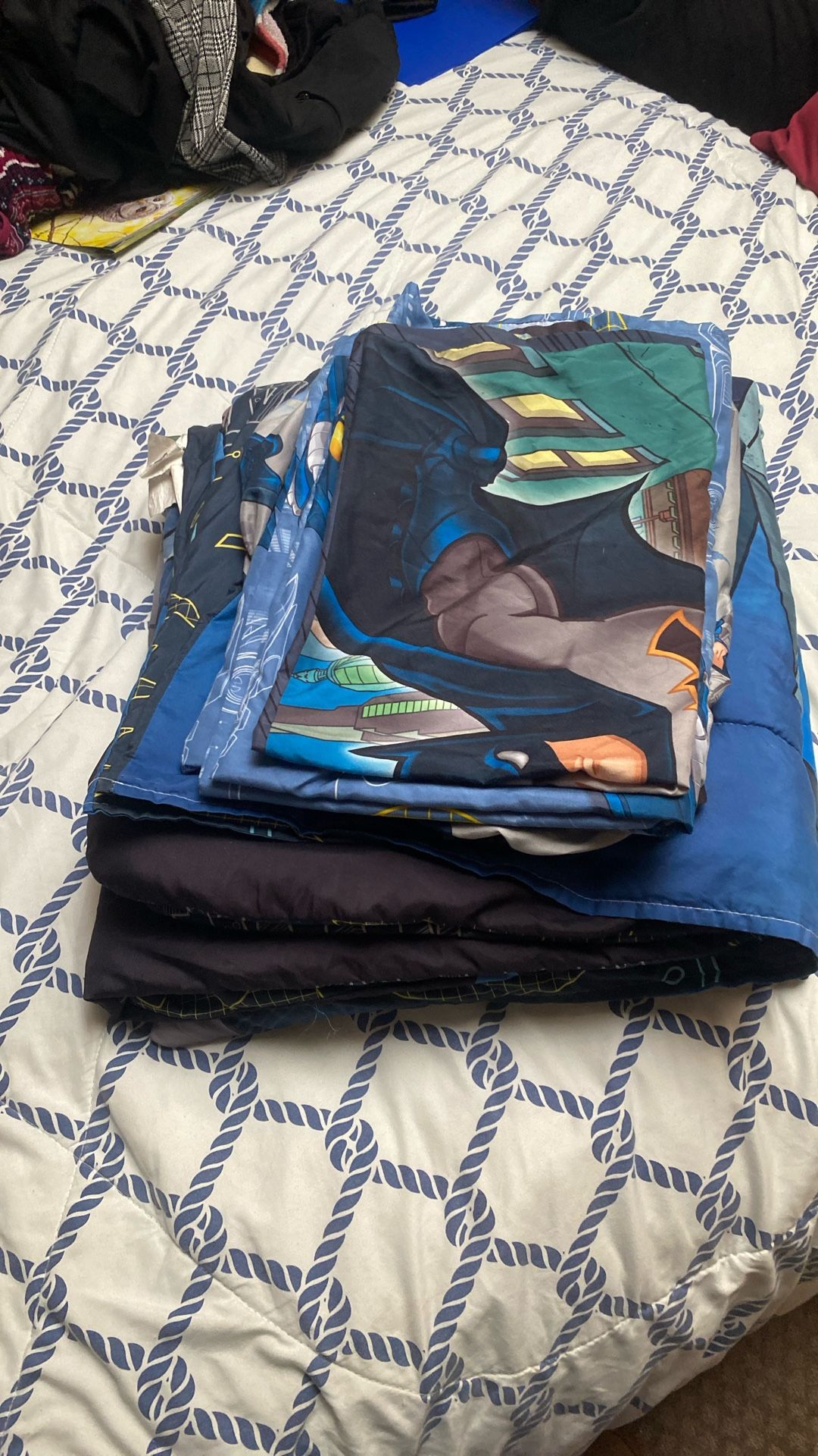 Twin Size BATMAN Sheet Set + Bonus Curtains