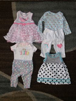 Baby girl clothes size 0-3 months