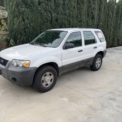 2005 Ford Escape Suv 