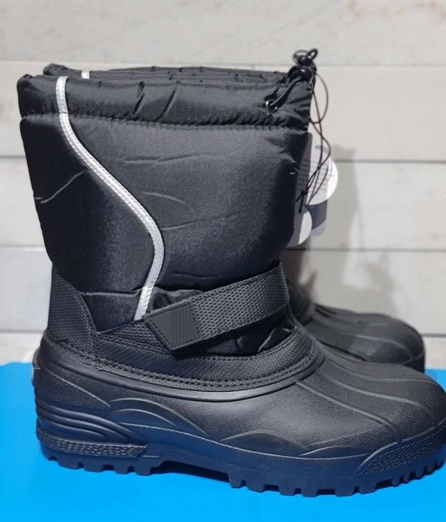 Men's Winter Snow Boots $20 each 
(Four available in size 10 and Four Available in Size 13) 