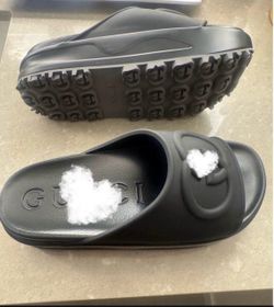 Black slides size 8