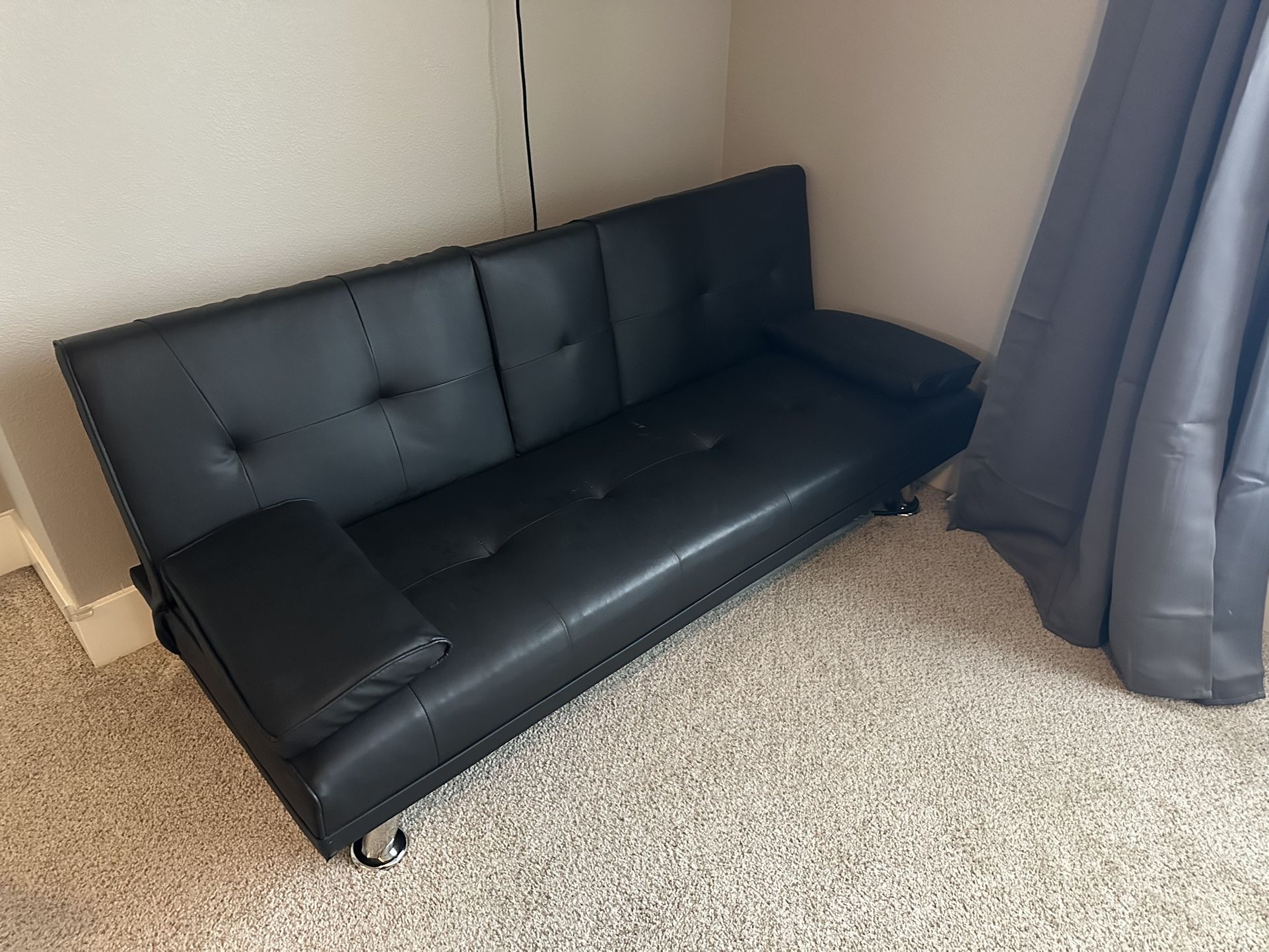 Black Futon