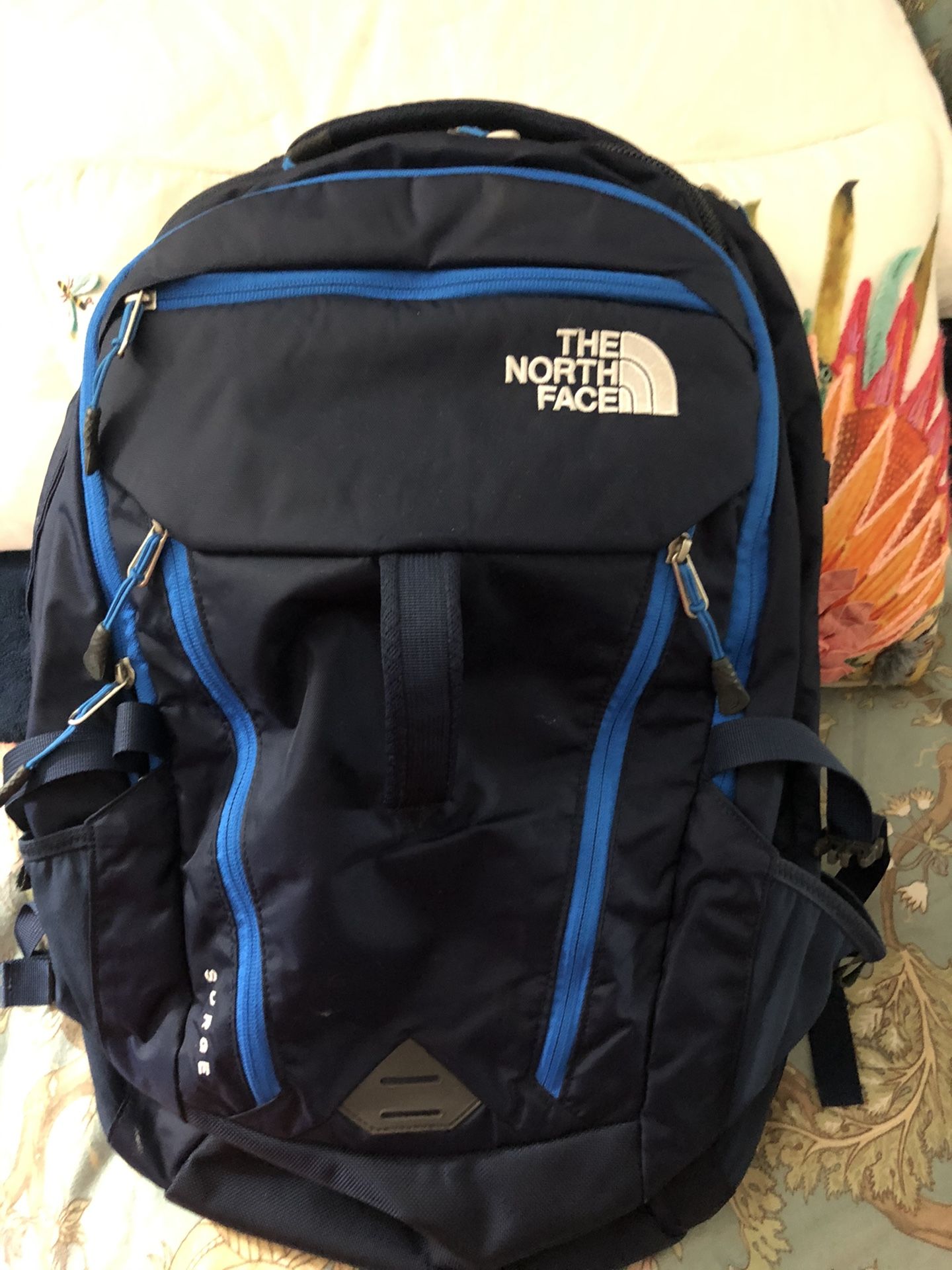The north face backpack condition like new