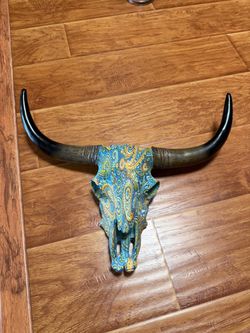 Painted Longhorn Bull Skull Wall Decor