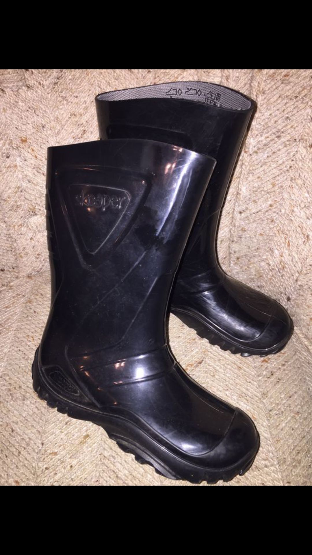 Rain boots 12-13 boy/girl