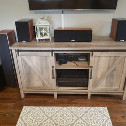 Yamaha 7.2 Stereo With Speakers And Sub-woofer