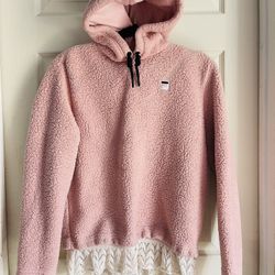 Fila ladies equal size pink with white lace edging and velvet hoodie, soft, comfortable, warm and breathable, can be worn closely without sticking fle