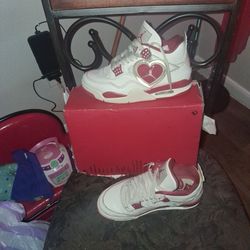 Retro 4  Valentine 2026