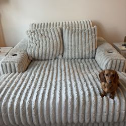 Big Chair (Stupendous Oversized Chaise)