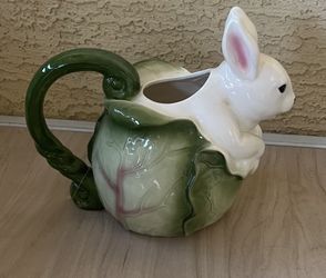 Bunny Pitcher 