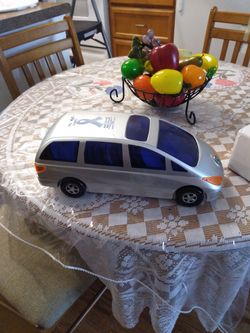 Van CD/DVD Holder With Assorted Movies