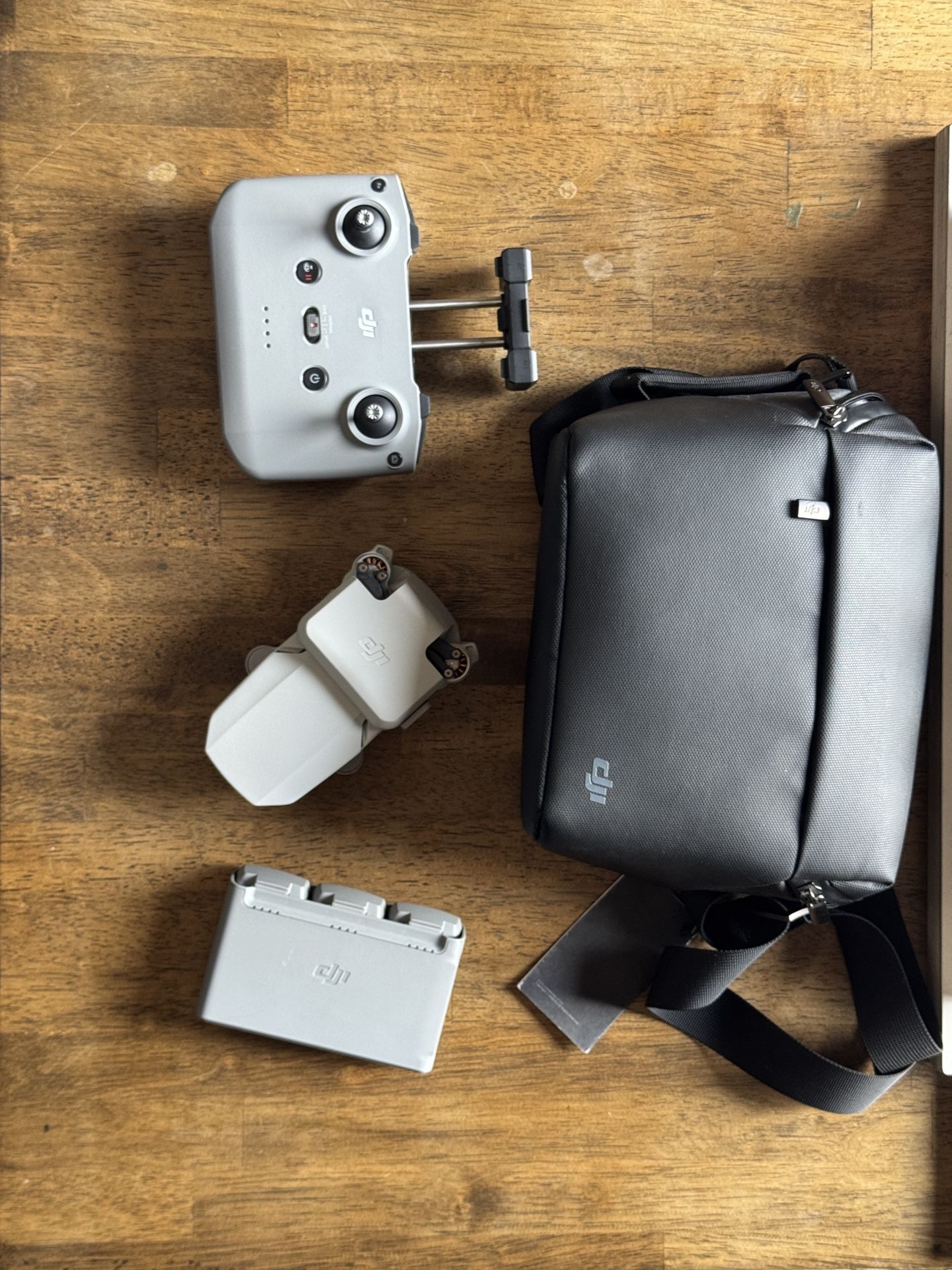 DJI MINI 2 Fly More Combo