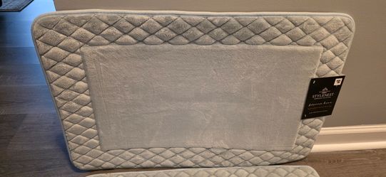 Memory foam bath rugs