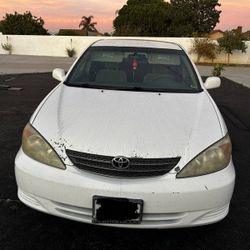 2004 Toyota Camry 