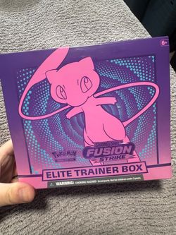 Pokémon Sword & Shield Fusion Strike Elite Trainer Box