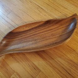 Vintage Acacia Or Monkey Pod Wood Dish/Serving Bowl/Boat MCM