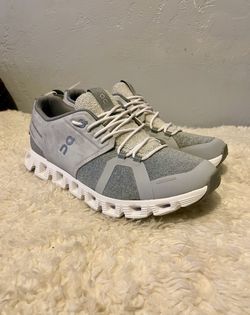 On Cloud Running Shoes 