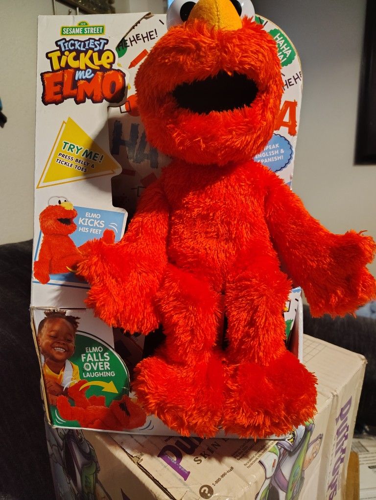 Tickle Me Elmo Brand New Rare