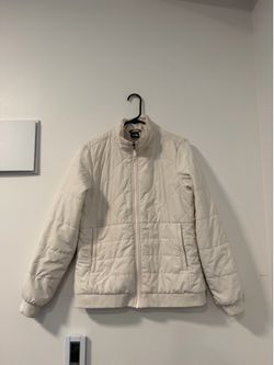 The North Face cream puffer jacket Size M #outdoor #pufferjacket