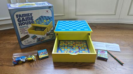 Cardinal Family Game House - Checkers, Snakes & Ladders