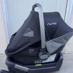 NUNA CAR SEAT