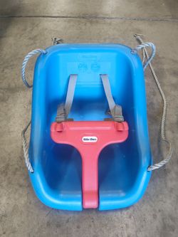 Kiddie swing!