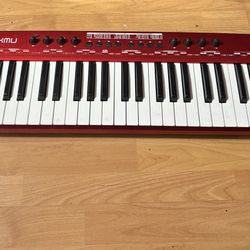 Behringer U-Control UMX490 USB MIDI Keyboard – Excellent Condition 	•	49-Key Behringer UMX490 MIDI Controller – Works Great 	•	Behringer Red UMX490 Ke