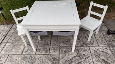 Wooden 2 In 1 Kids lego Play Table and 2 Chairs Set Storage table w Drawers and built in board