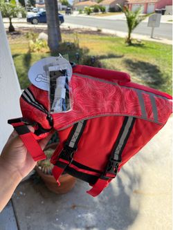Dog life jacket
