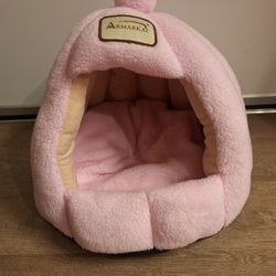"ARMARKAT" Cat Bed