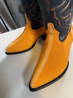 Size 9.5 Cowboy Boots polished Stingray J-Toe buttercup Color