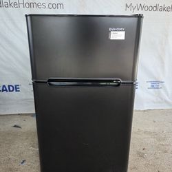 EUHOMY Mini Fridge 