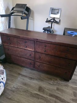 Dresser