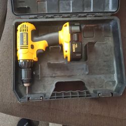Dewalt 18V Drill.