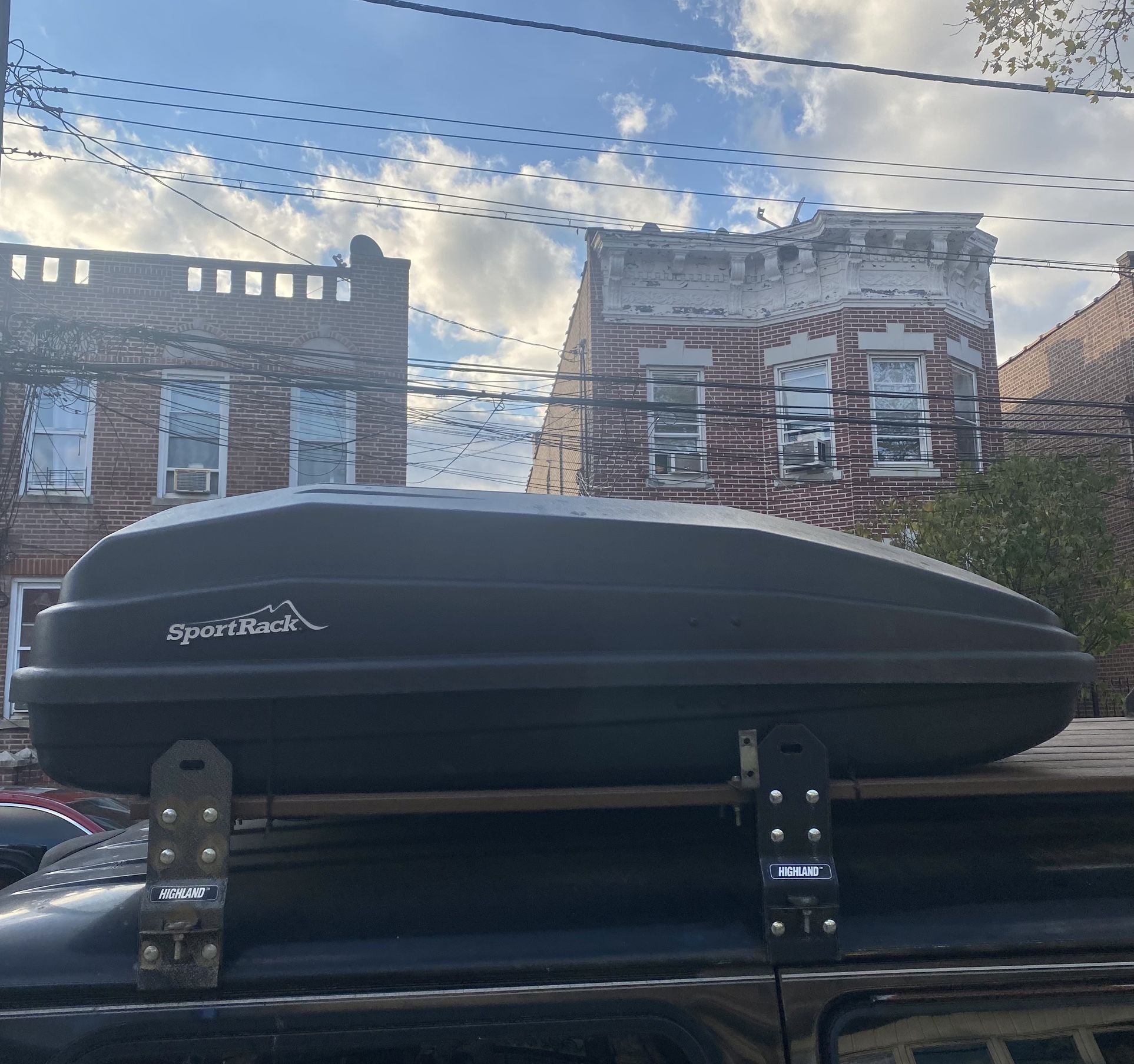 SportRack Vista XL Rear Opening Cargo Box for Sale in Queens, NY OfferUp