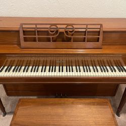 Gulbransen Upright Piano 