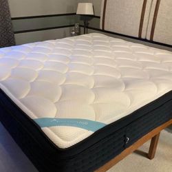 Dreamcloud Premier Queen Mattress Bed 