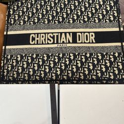   CD Tote 