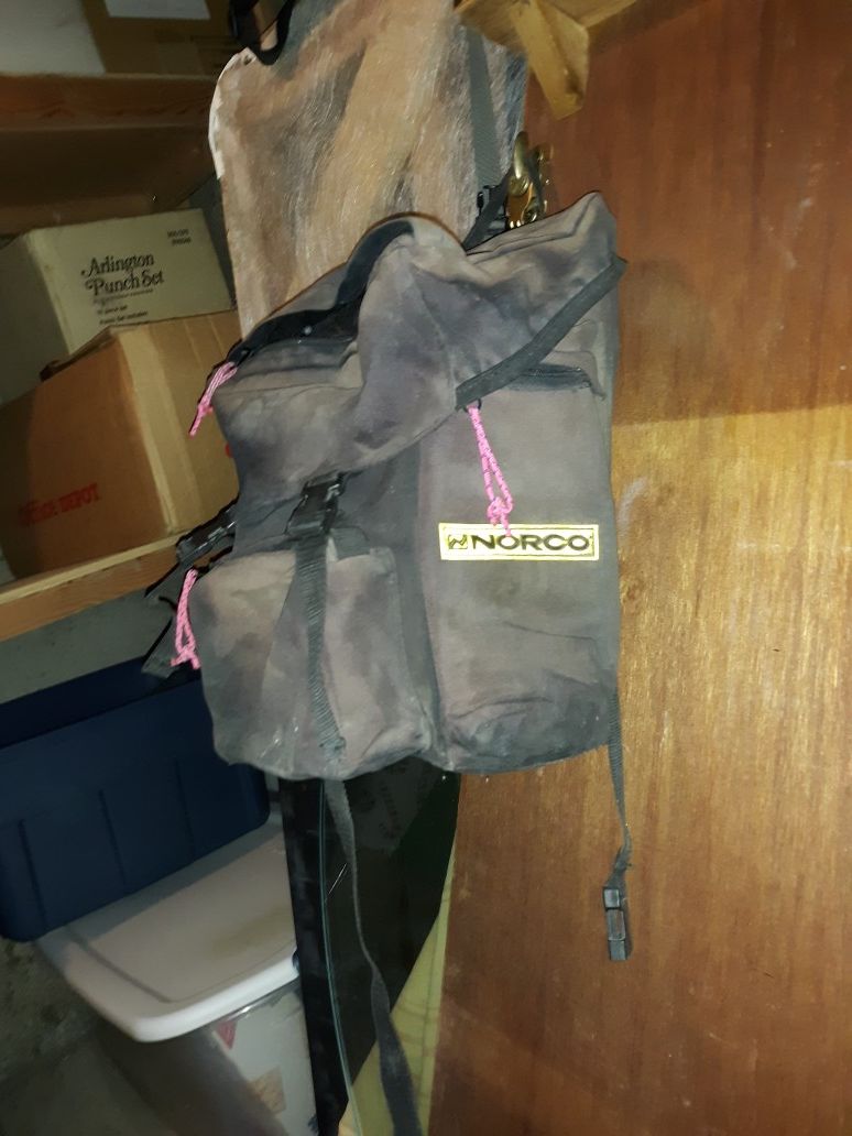 Vintage cycling saddle bags