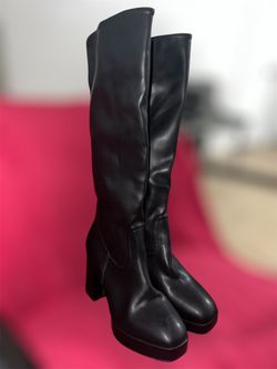 Black Boots