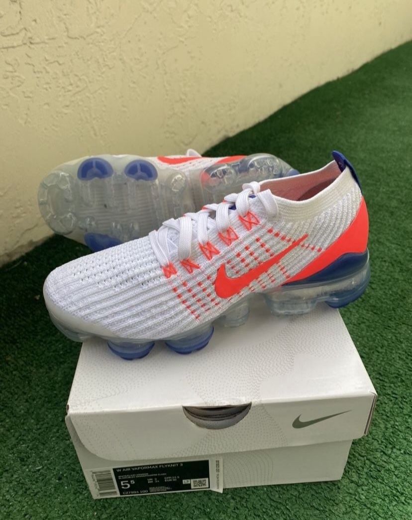 Nike Vapormax Flyknit Size NEW !!!