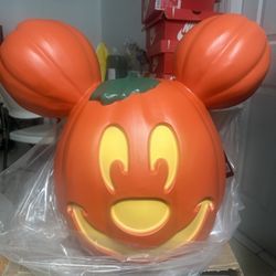 Disney Parks Halloween 2023 Mickey Mouse Light-Up Jack-o'-Lantern Giant Pumpkin
