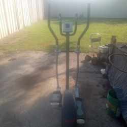 Elliptical Exercise Machine 