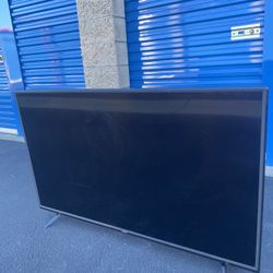 VIZIO 55-inch 4K UHD Smart TV