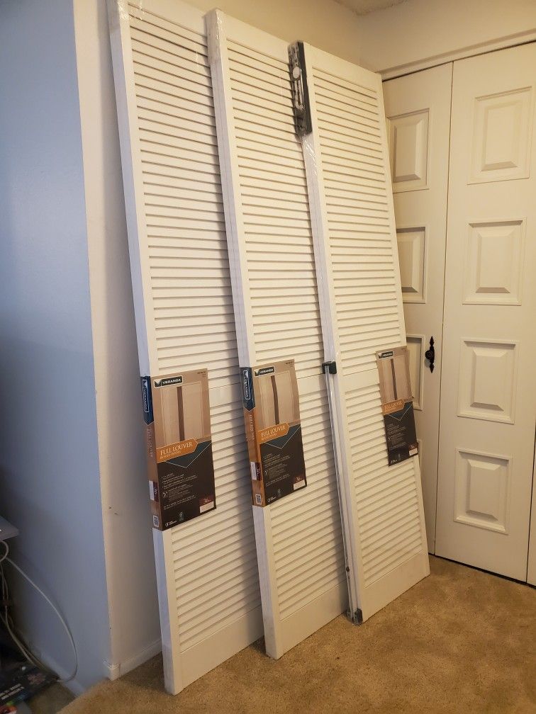 Veranda Full Louver Bi-Fold Closet Doors